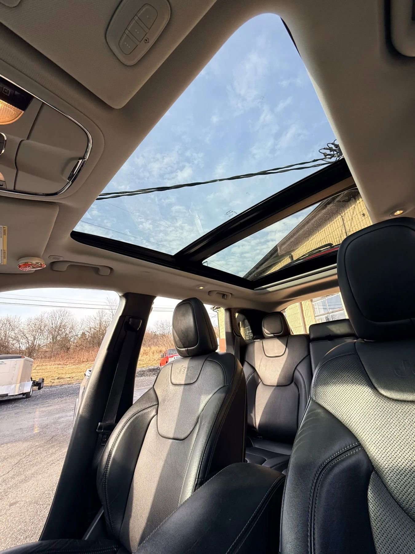 Used 2020 Jeep Cherokee Limited image 59