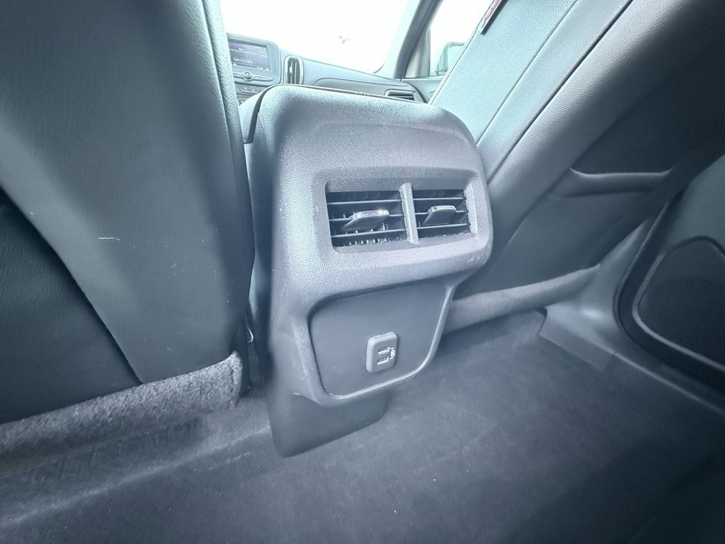 Used 2022 Chevrolet Equinox RS w/ LPO, Floor Liner Package image 24