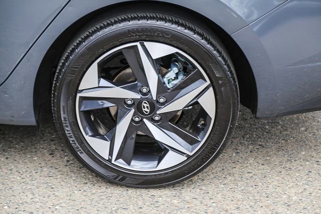 Certified 2023 Hyundai Elantra SEL w/ Convenience Package FWD image 12
