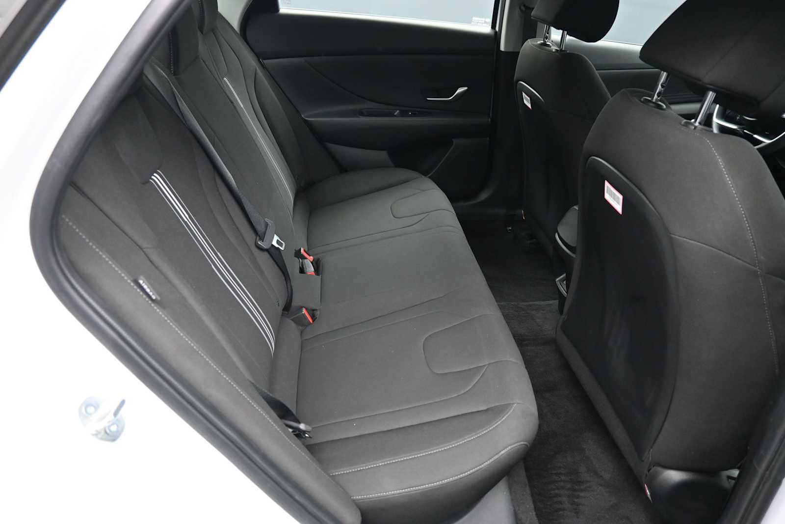 Certified 2024 Hyundai Elantra SEL FWD image 22