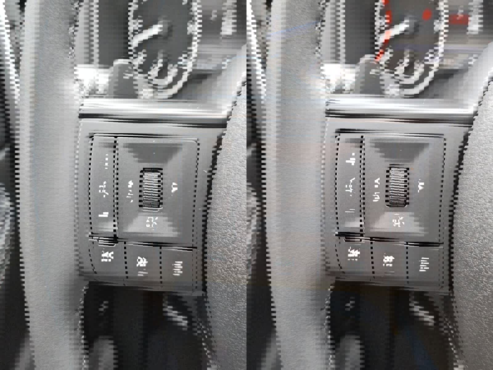 Used 2024 Nissan Rogue SV w/ SV Premium Package image 12