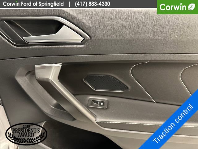 Used 2022 Volkswagen Tiguan SE FWD image 15