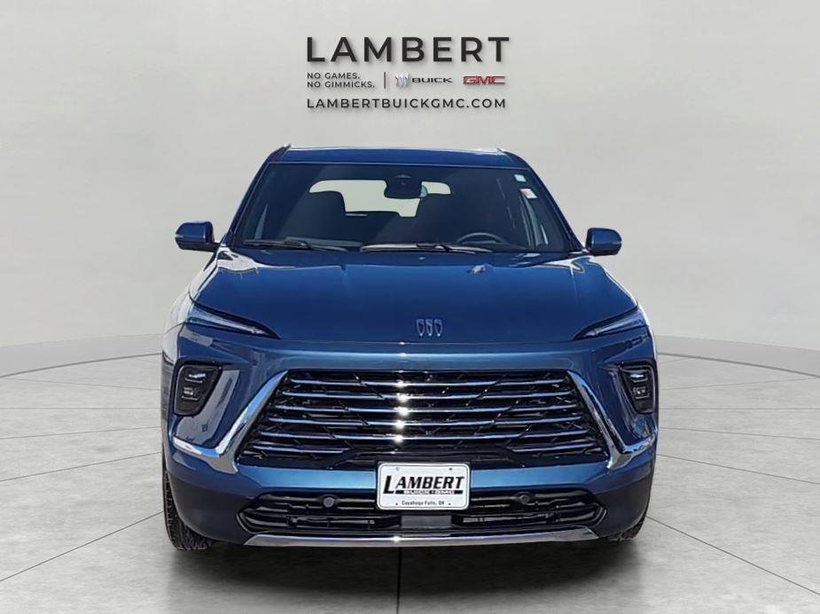 Used 2025 Buick Enclave Preferred image 8