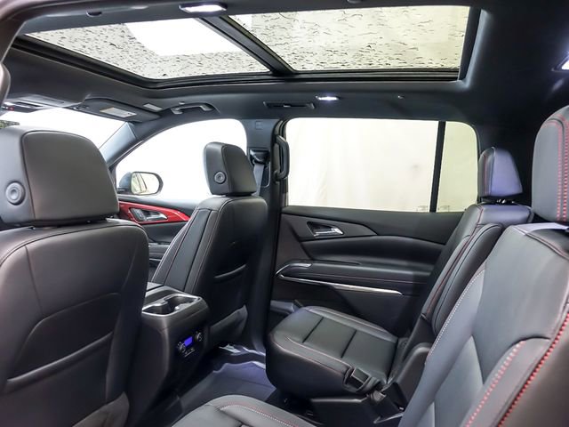 New 2026 Chevrolet Traverse Z71 w/ Driver Confidence Package AWD/4WD image 11