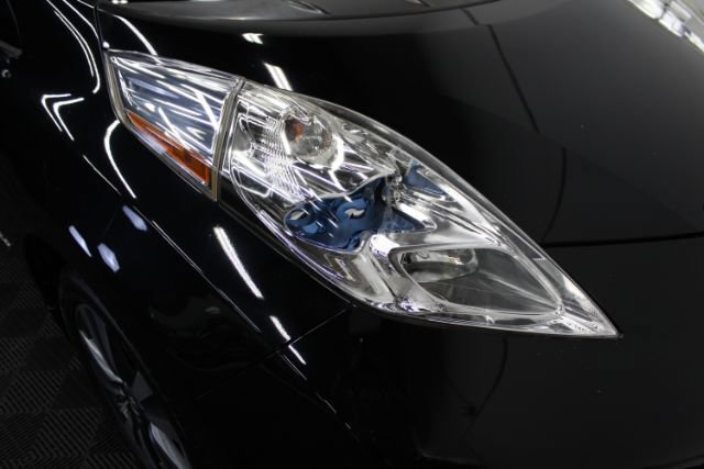 Used 2015 Nissan Leaf SL w/ Premium Package FWD image 32