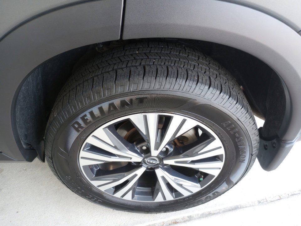 Used 2023 Nissan Rogue SV image 26