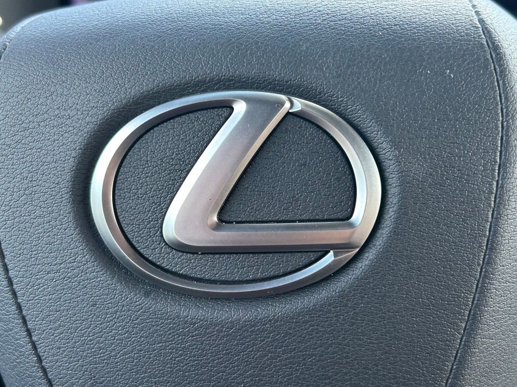 Used 2025 Lexus GX 550 AWD/4WD image 43