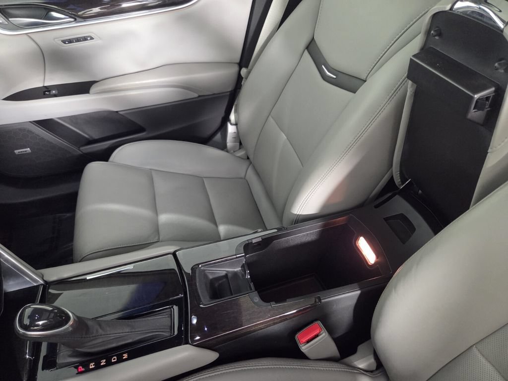Used 2016 Cadillac XTS Luxury w/ Driver Awareness Package FWD image 20