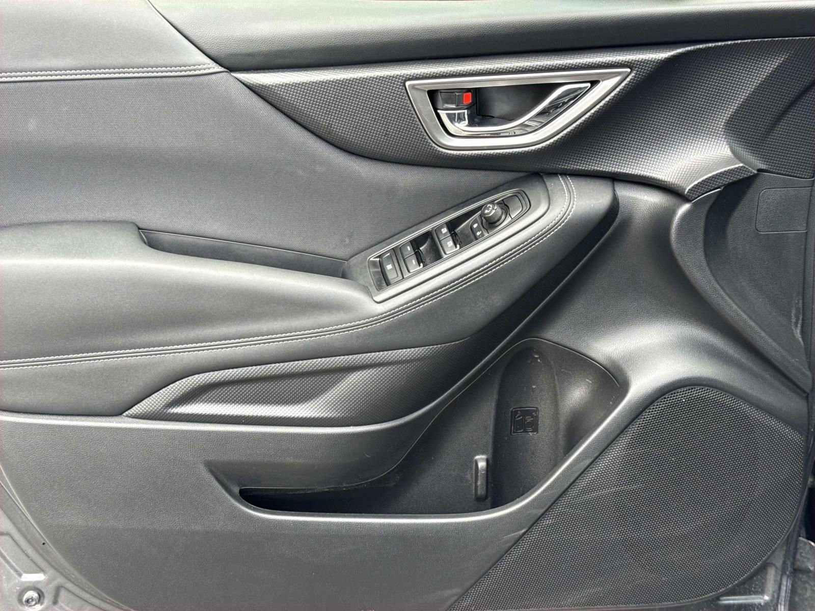 Used 2023 Subaru Forester Premium AWD/4WD image 25