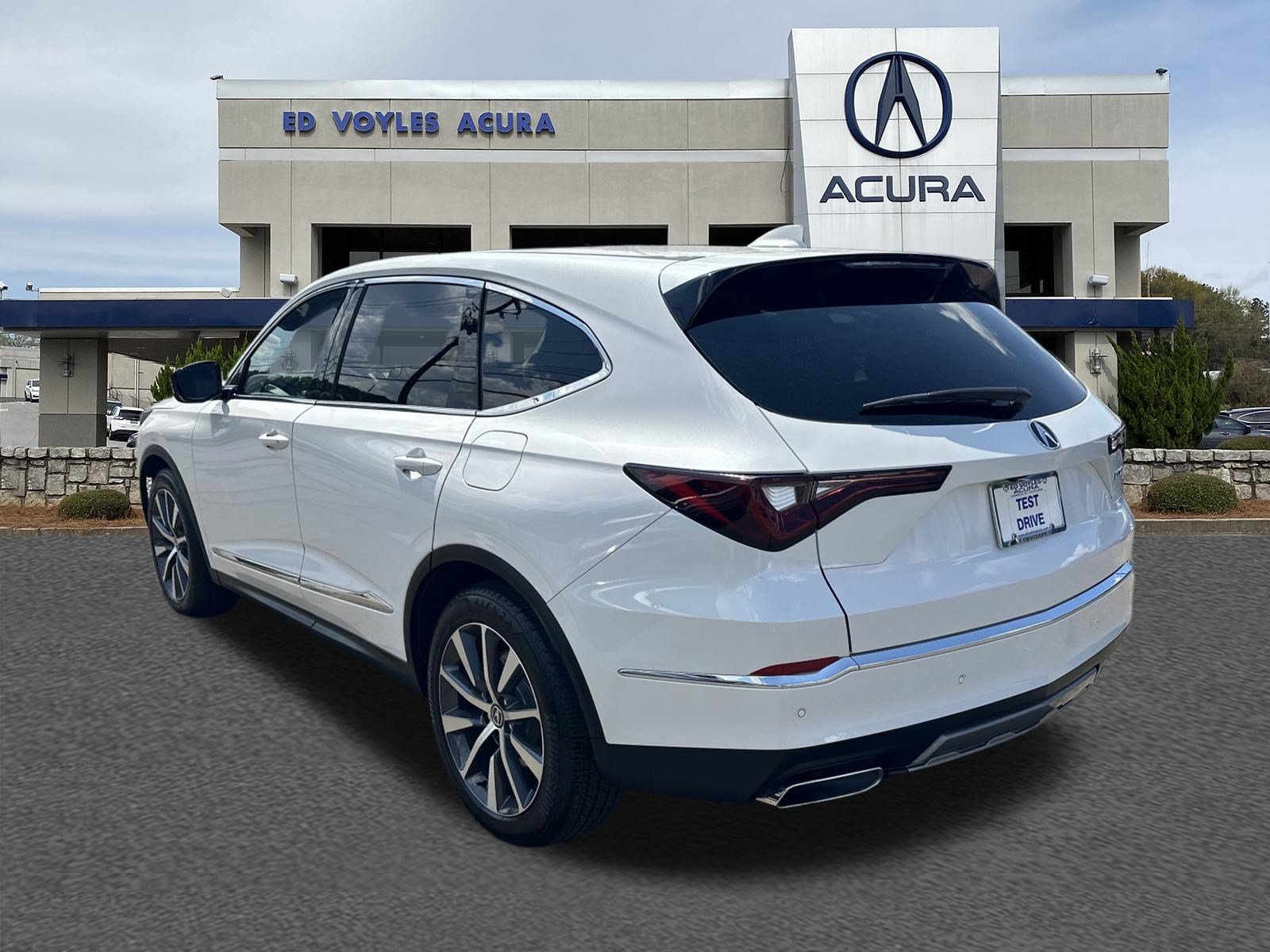 Certified 2026 Acura MDX w/ Technology Package FWD image 7