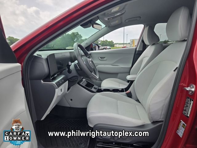 Used 2024 Hyundai Kona SEL w/ Convenience Package FWD image 9