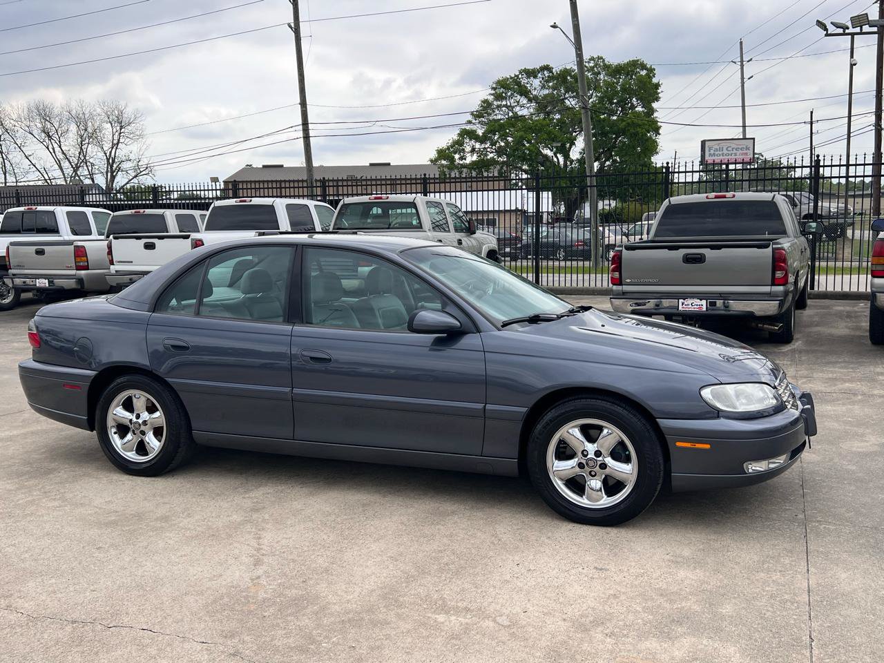 Used 1997 Cadillac Catera RWD image 9