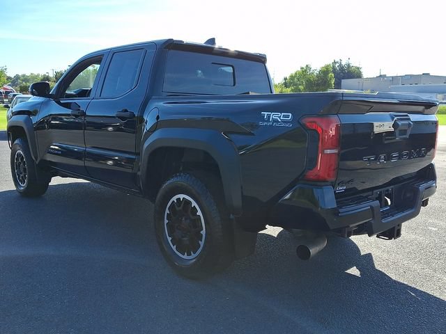 Used 2024 Toyota Tacoma TRD Off-Road w/ TRD Off Road Upgrade Package AWD/4WD image 7