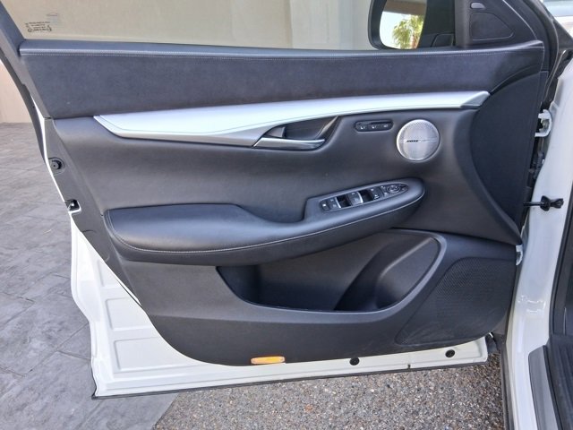 Used 2022 INFINITI QX50 Sensory image 12