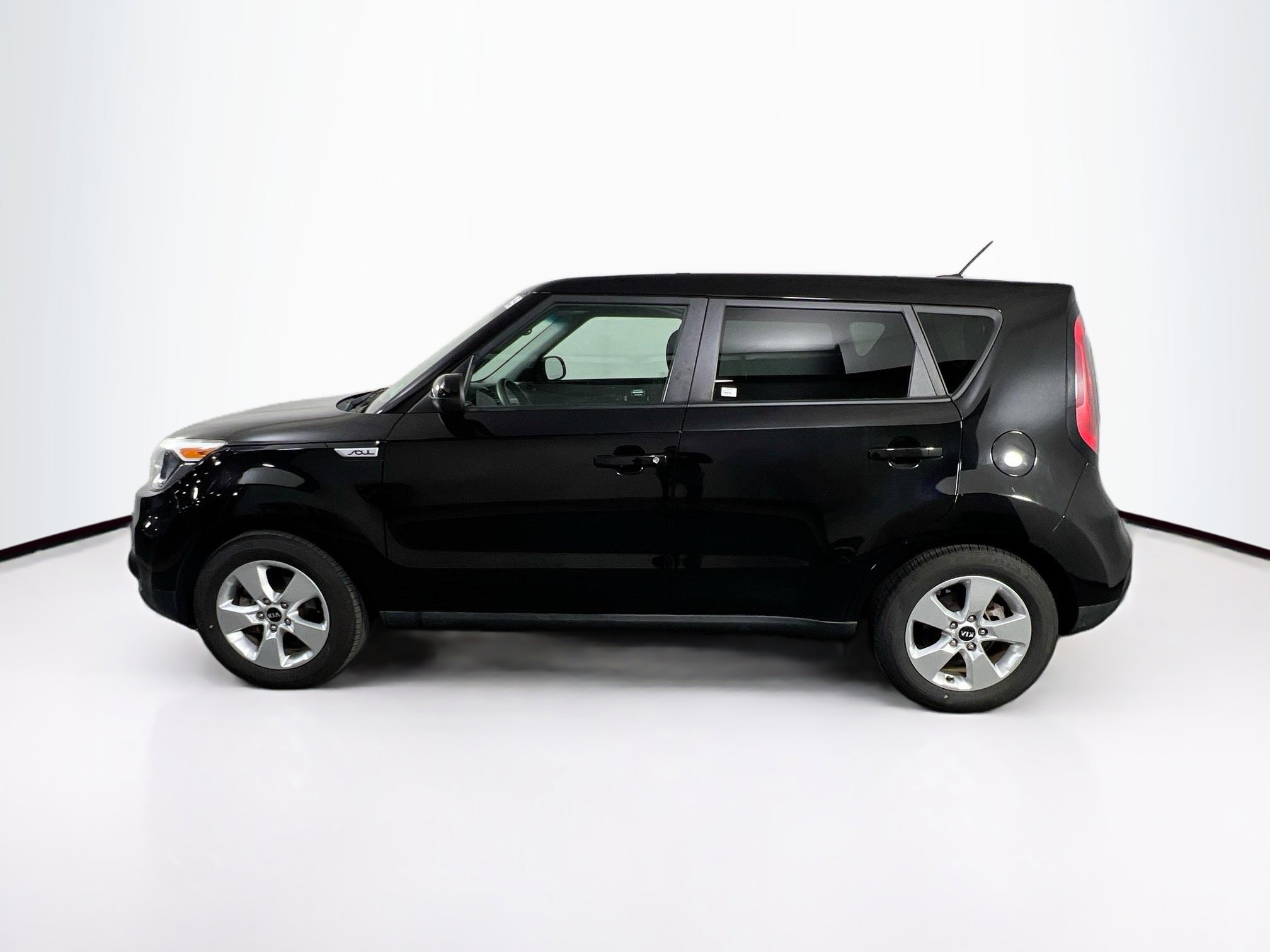 Used 2018 Kia Soul FWD image 8