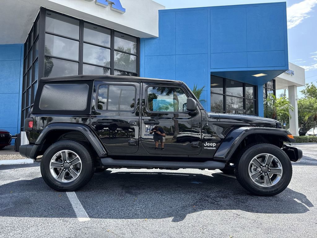 Used 2019 Jeep Wrangler Unlimited Sahara AWD/4WD image 19