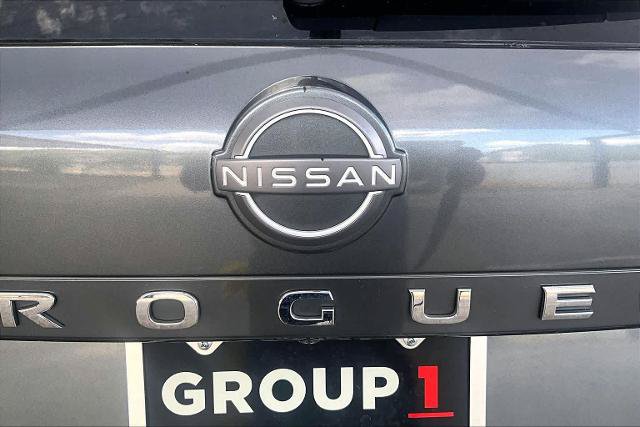 Certified 2022 Nissan Rogue SV FWD image 30