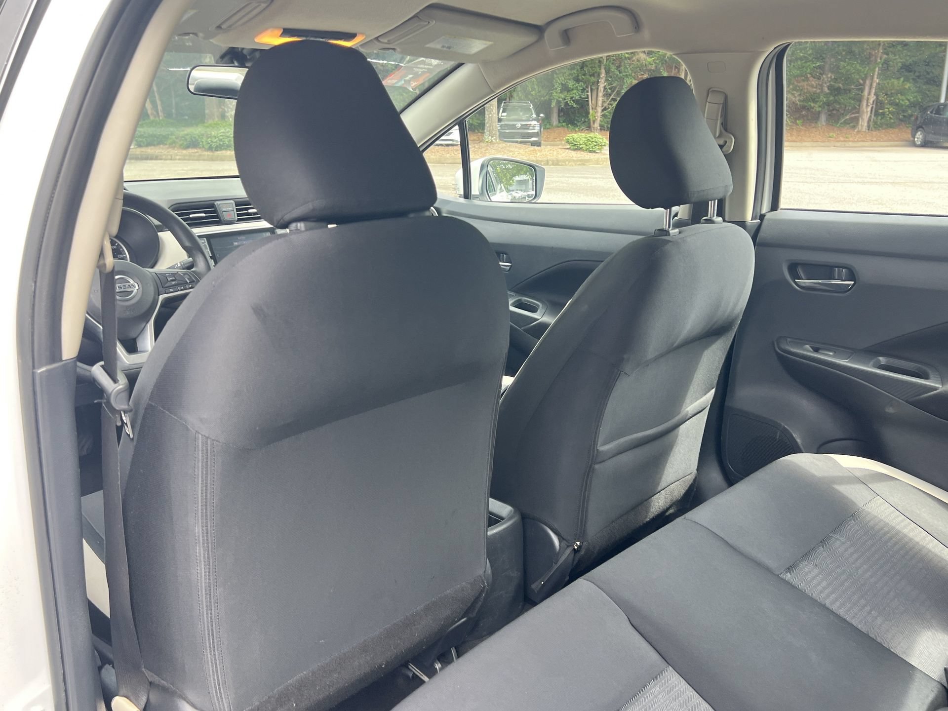 Used 2022 Nissan Versa SV FWD image 17