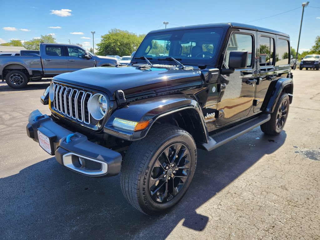 Used 2024 Jeep Wrangler Unlimited Sahara w/ Technology Group AWD/4WD image 8