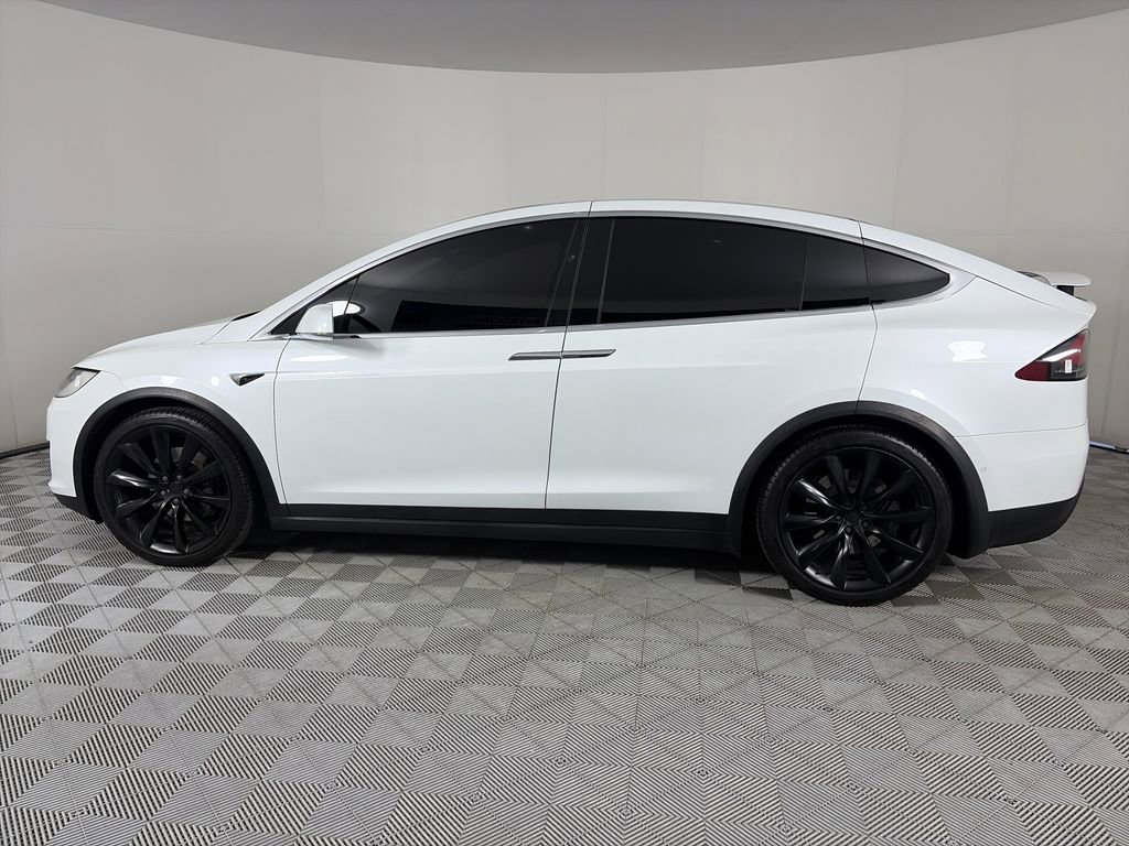 Used 2018 Tesla Model X 100D AWD/4WD image 4