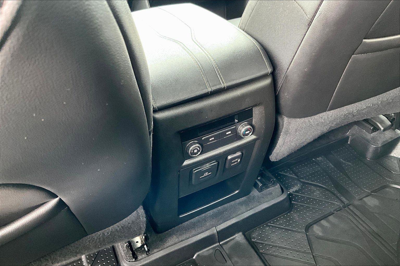 Used 2023 Chevrolet Traverse LT w/ LT Premium Package image 33