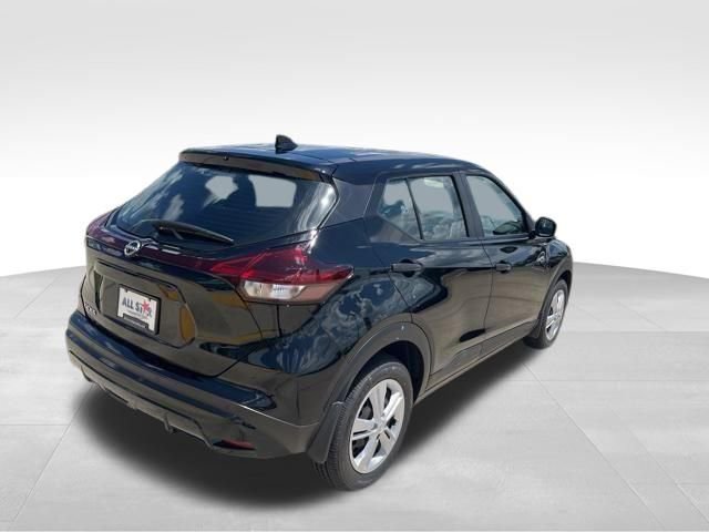 New 2025 Nissan Kicks Play S image 9