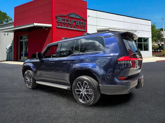 Used 2024 Lexus GX 550 AWD/4WD image 3