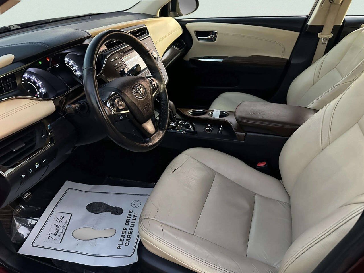 Used 2017 Toyota Avalon XLE Premium FWD image 9