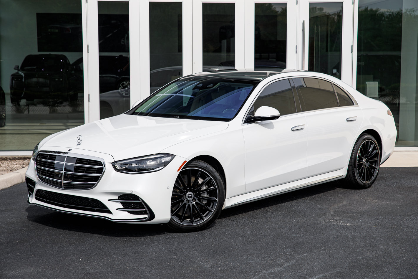 Used 2026 Mercedes-Benz S 580 4MATIC Sedan image 1