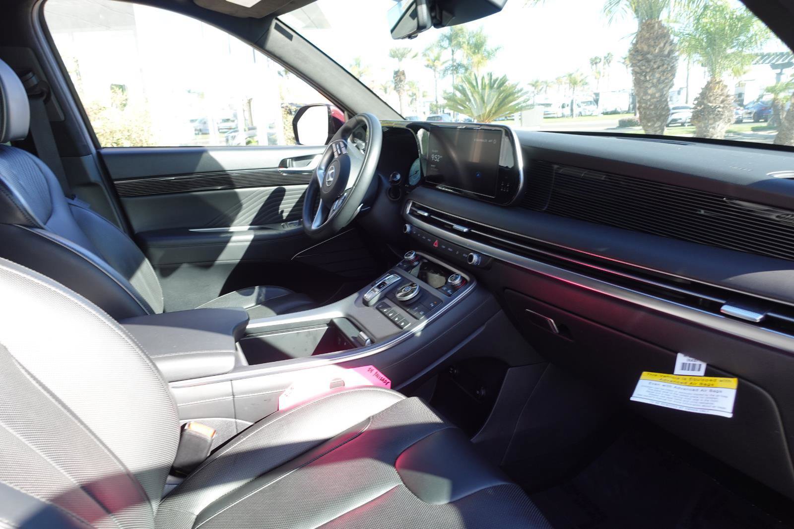Used 2024 Hyundai Palisade Calligraphy image 12
