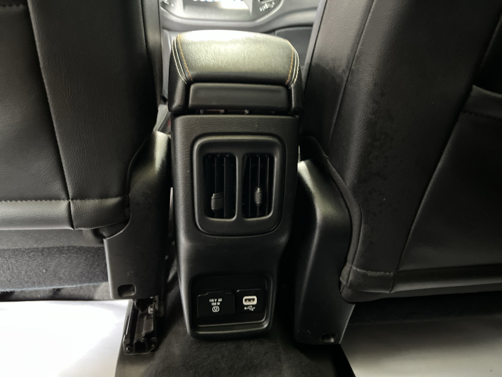 Used 2018 Jeep Compass Latitude w/ Popular Equipment Group FWD image 15