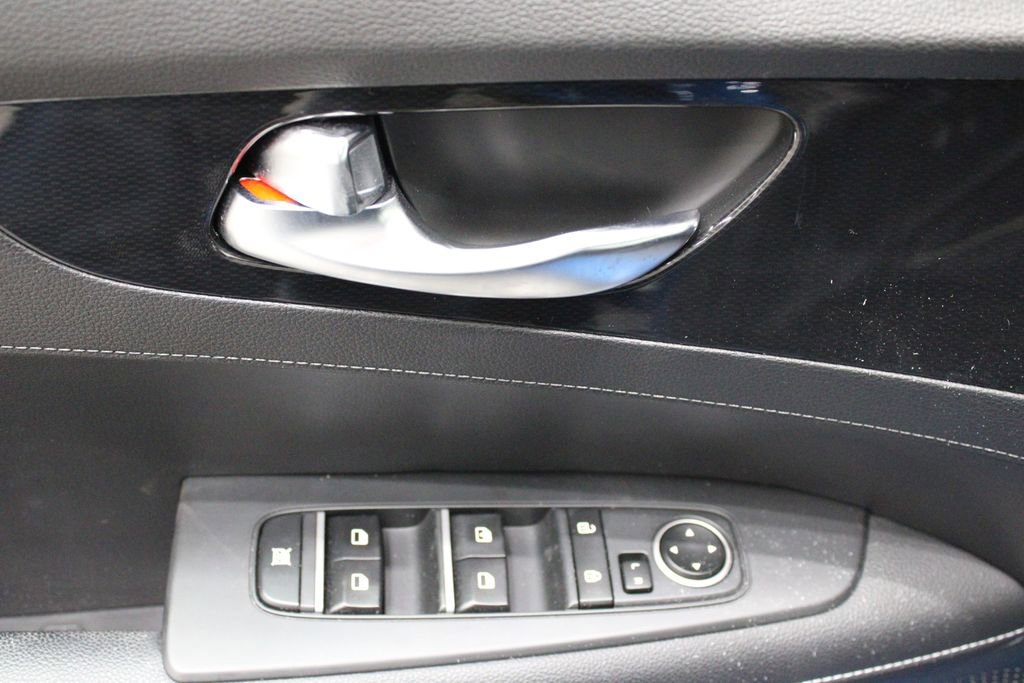 Used 2022 Kia Forte GT-Line w/ GT-Line Premium Package image 16