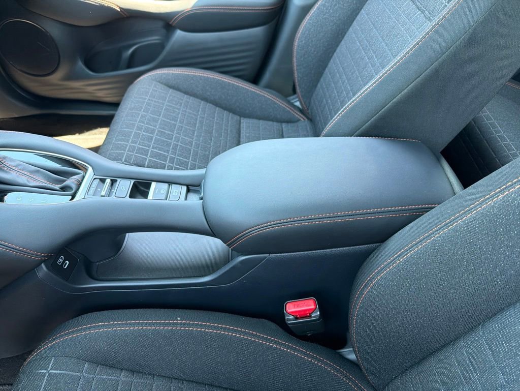 Certified 2025 Honda HR-V Sport image 13