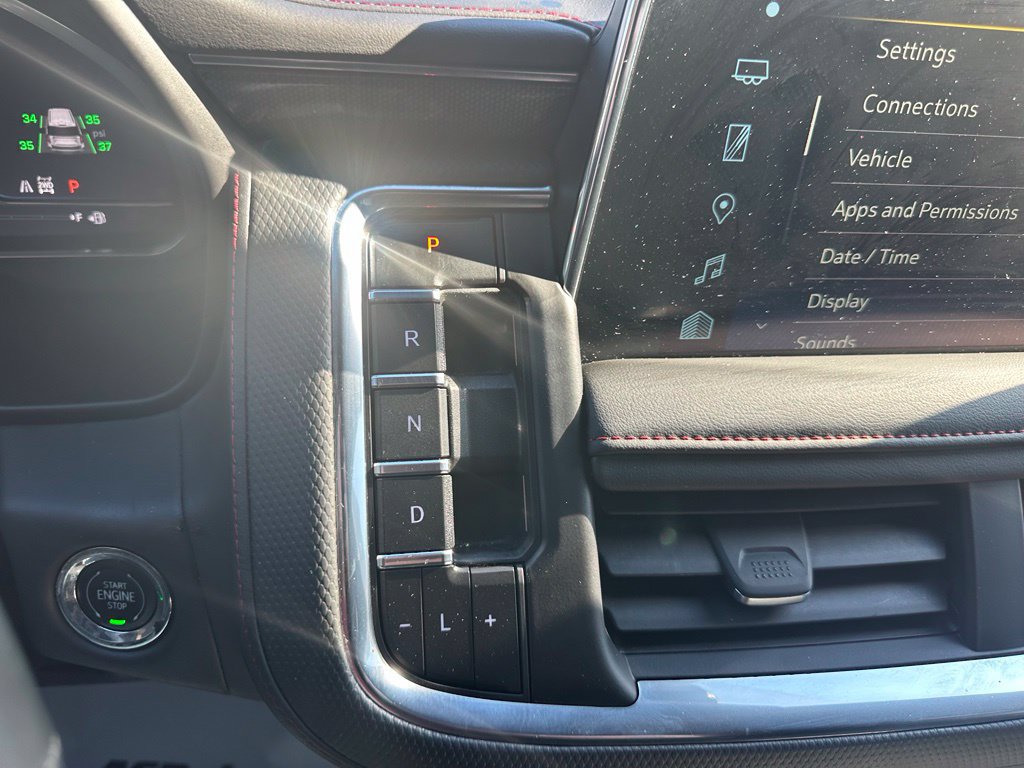 Used 2023 Chevrolet Tahoe RST w/ Luxury Package AWD/4WD image 17