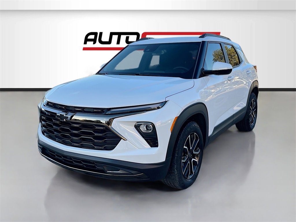 Used 2024 Chevrolet TrailBlazer ACTIV w/ Convenience Package image 3