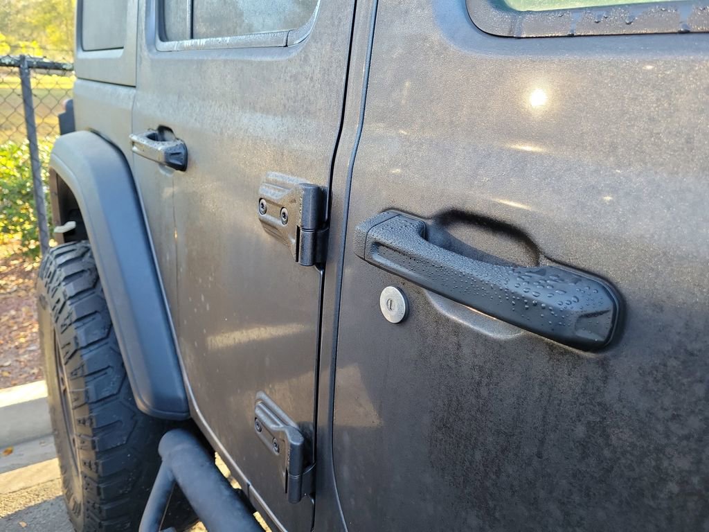 Used 2020 Jeep Wrangler Unlimited Freedom Edition image 15