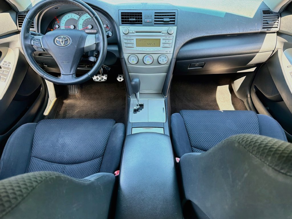 Used 2011 Toyota Camry SE w/ SE Extra-Value Pkg #1 FWD image 31
