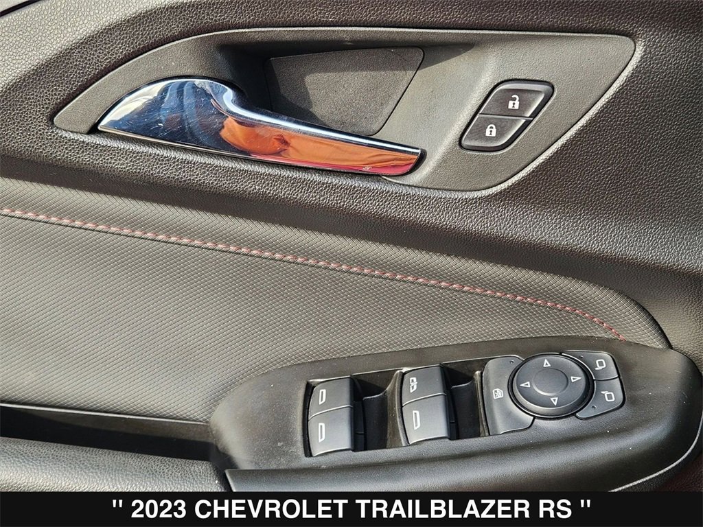 Used 2023 Chevrolet TrailBlazer RS image 15