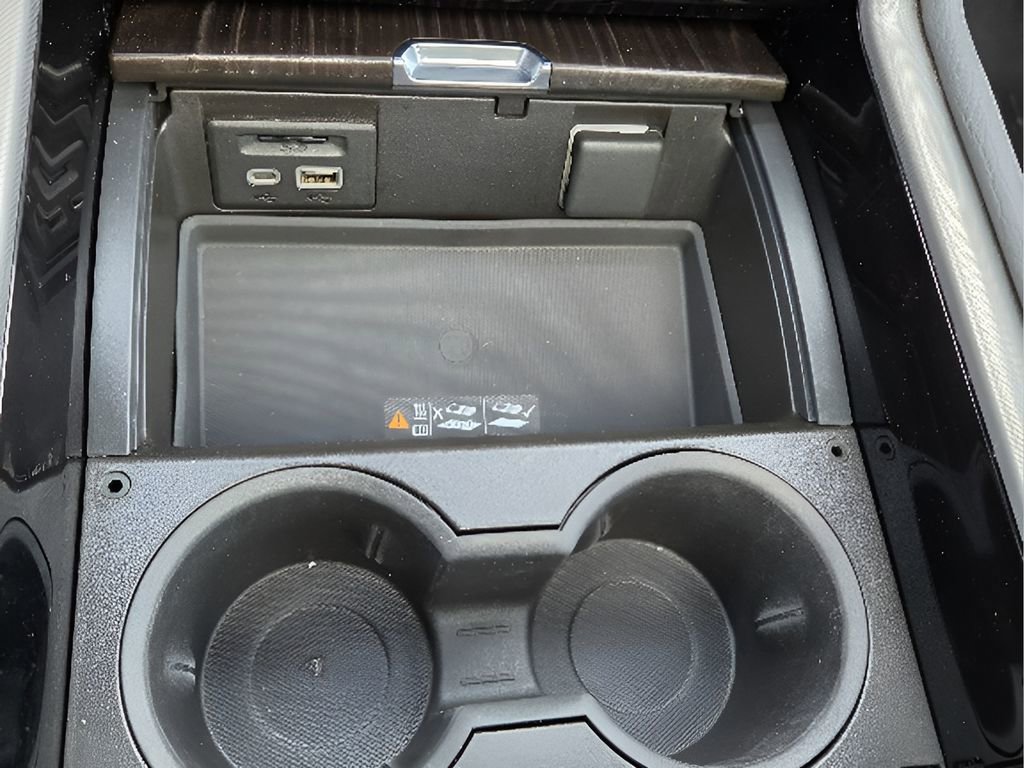 Used 2021 GMC Yukon XL Denali w/ Denali Ultimate Package image 15