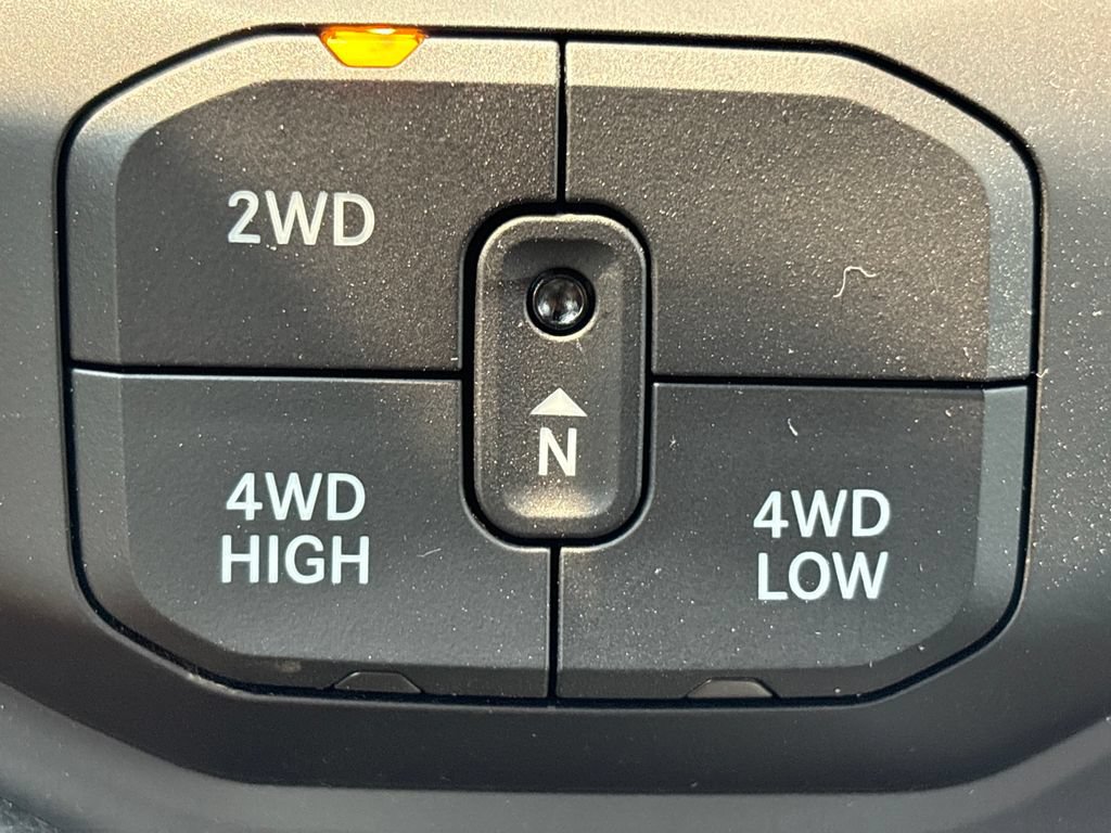New 2026 RAM 3500 Big Horn AWD/4WD image 17
