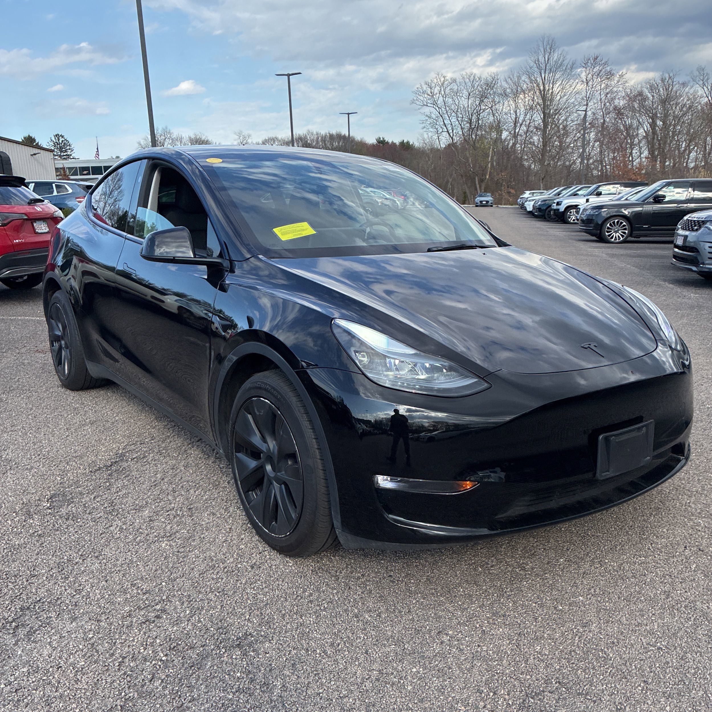 Used 2025 Tesla Model Y Long Range AWD/4WD image 3