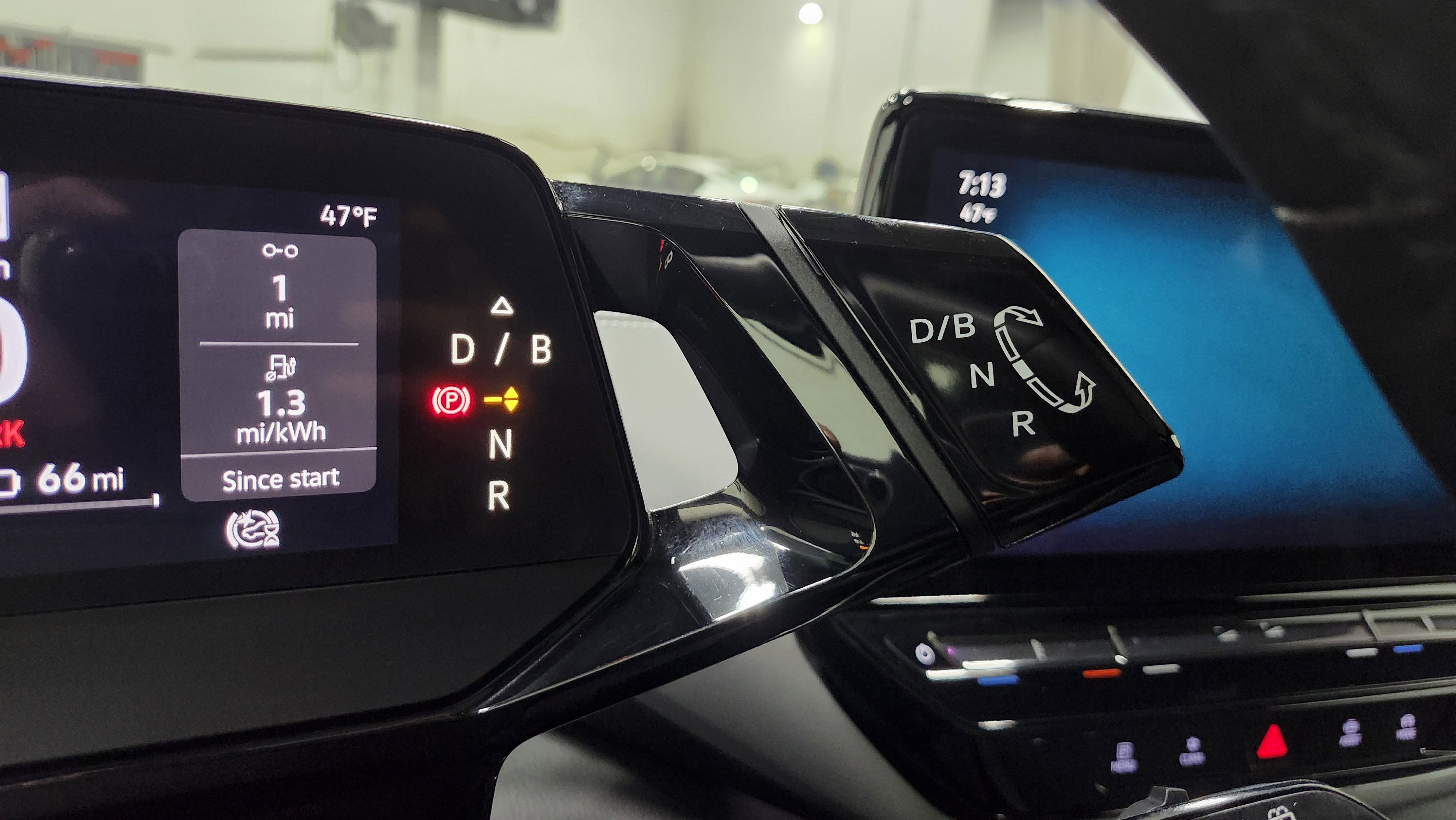 Used 2023 Volkswagen ID.4 Pro S image 34