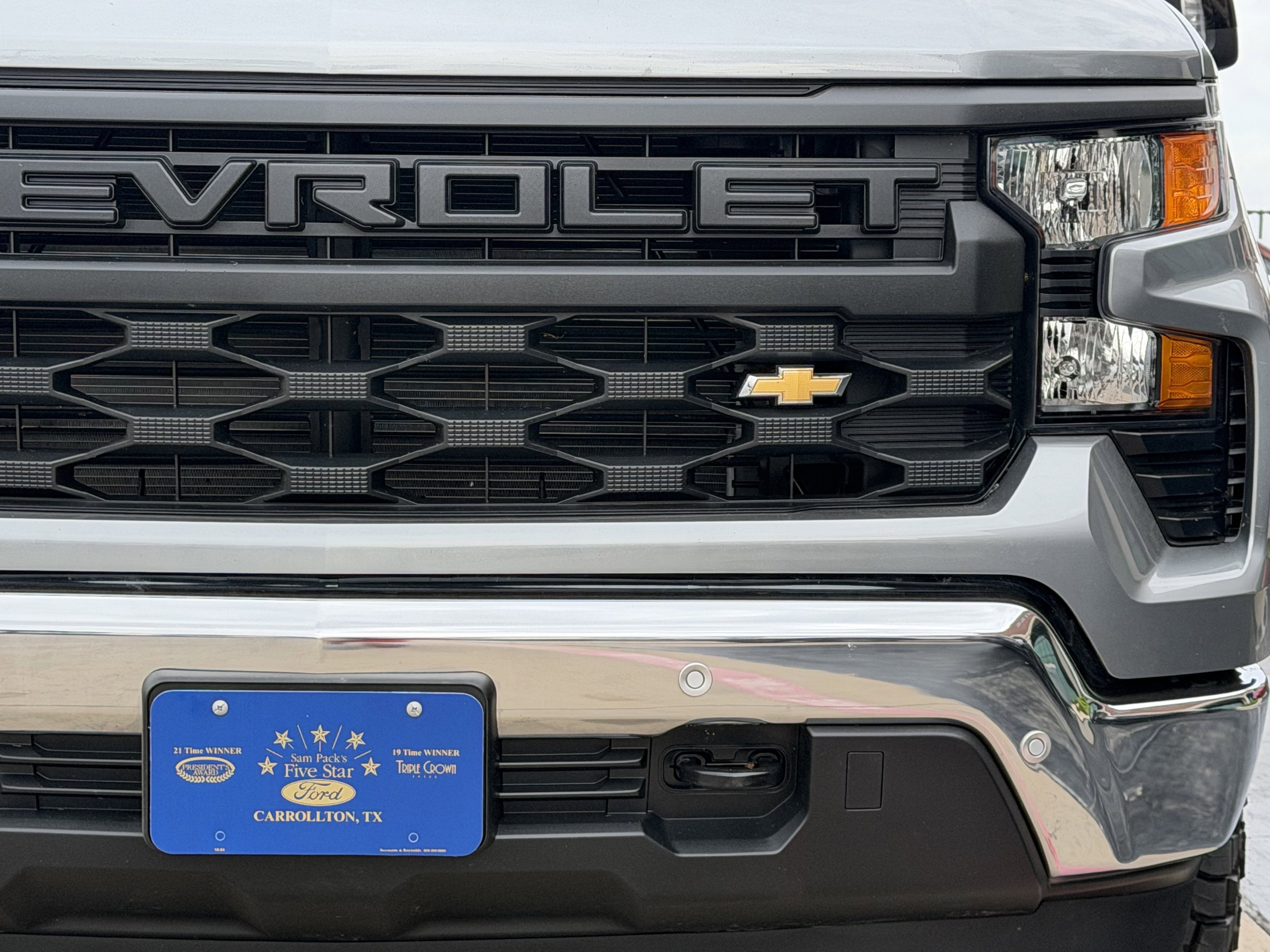 Used 2025 Chevrolet Silverado 1500 W/T w/ WT Safety Package AWD/4WD image 9