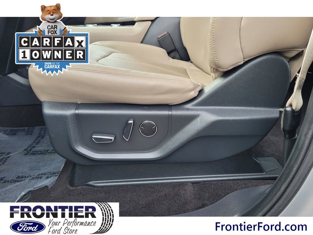 Used 2023 Ford Expedition Max Limited image 11