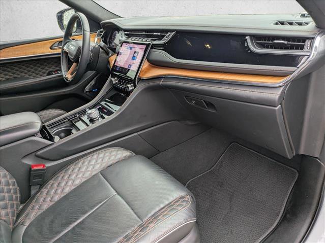 Used 2024 Jeep Grand Cherokee L Summit image 18