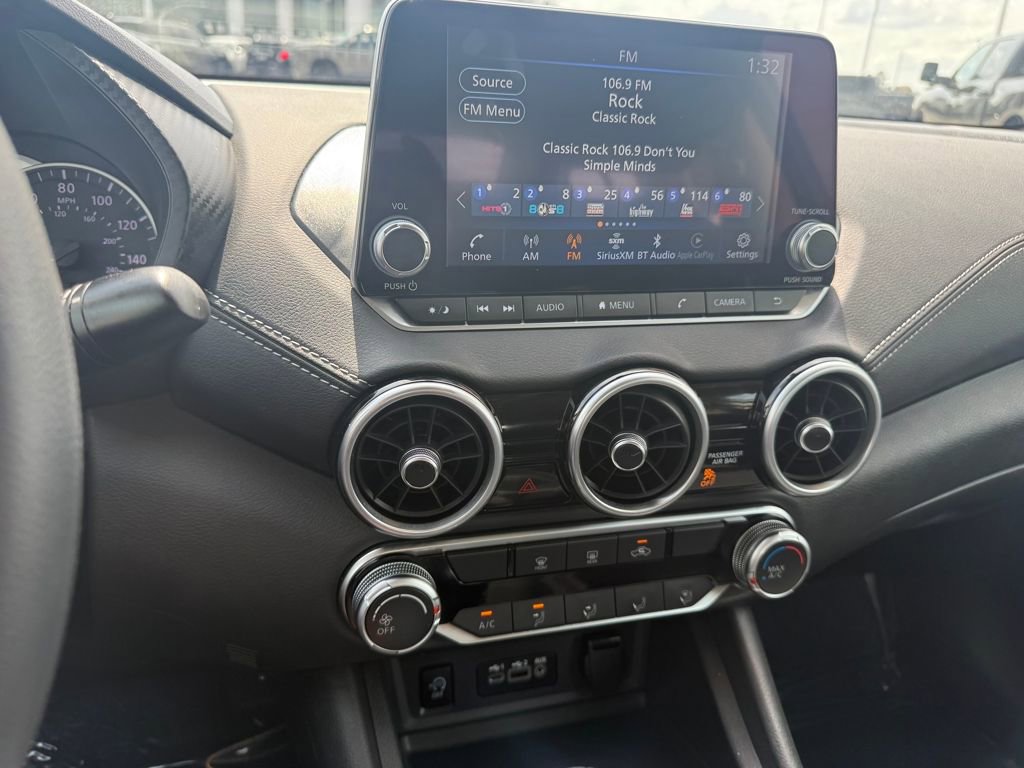 Used 2025 Nissan Sentra SV image 17