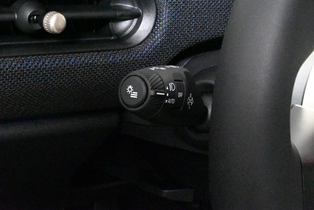 Used 2025 MINI Cooper S image 27