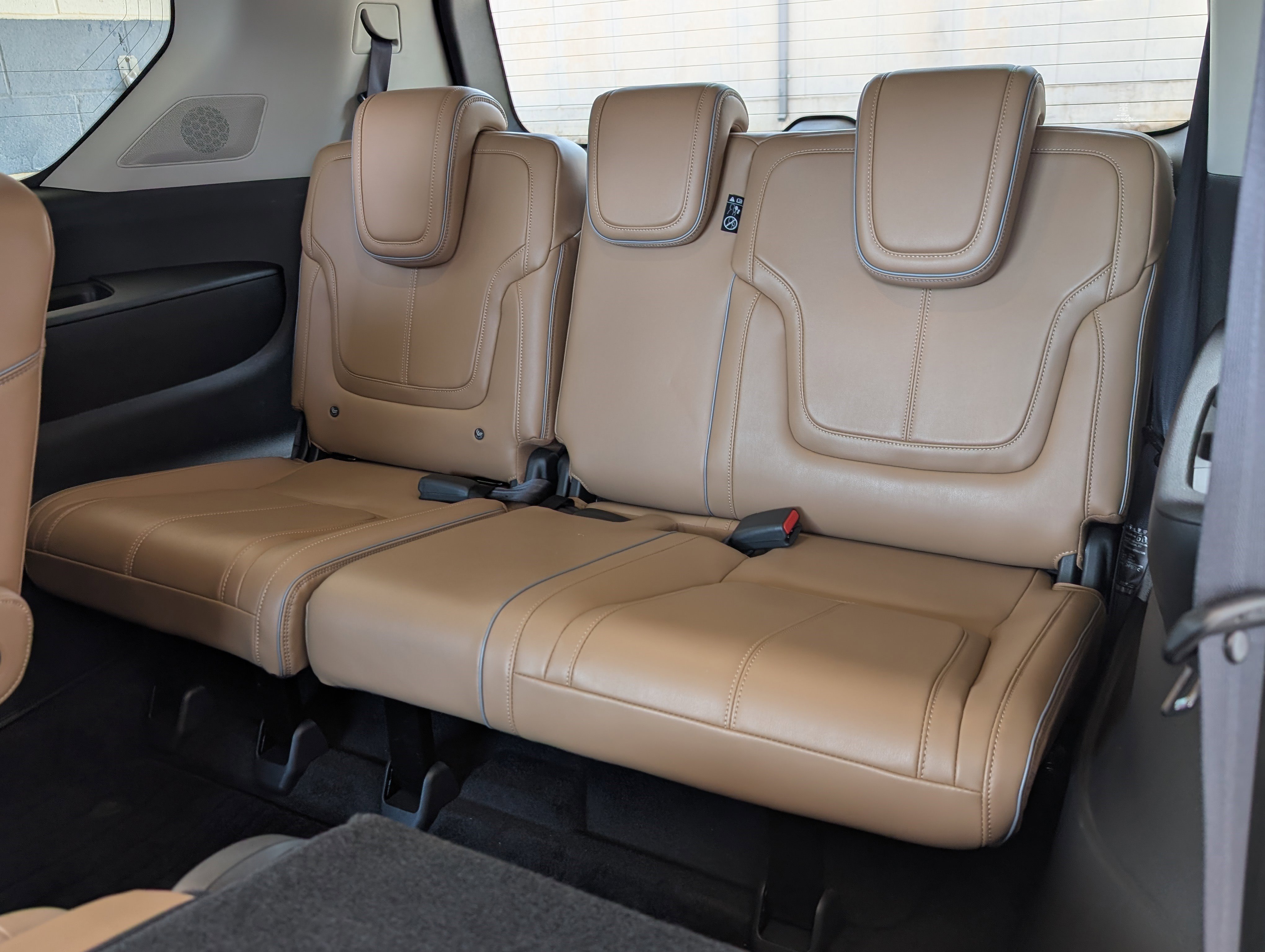 Used 2025 INFINITI QX80 Sensory image 19