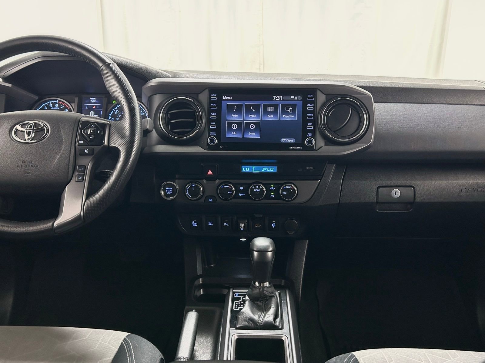 Used 2021 Toyota Tacoma TRD Off-Road w/ Technology Package image 10