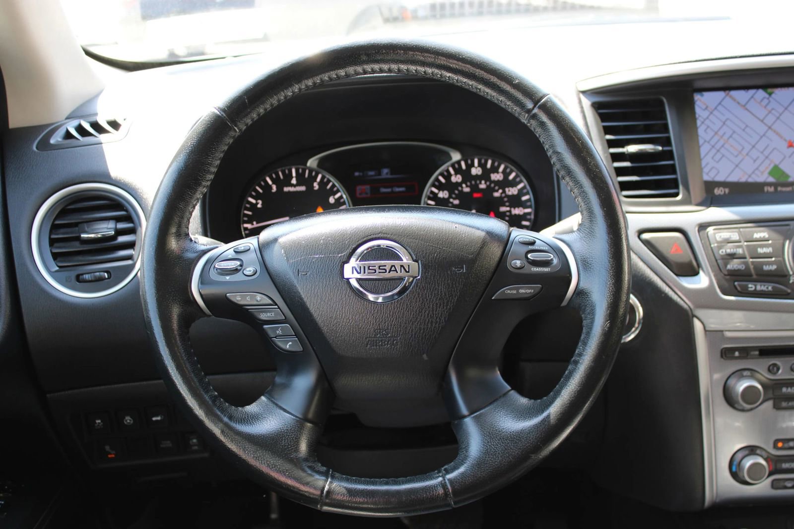 Used 2019 Nissan Pathfinder SL image 24